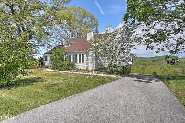 $420,000 | 1151 Panorama Drive Southwest, Abingdon, VA 24210