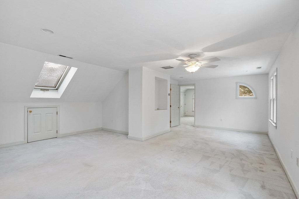 30 Duck Road Reading, MA 01867 - Photo 28 of 42 an empty room with a bathroom