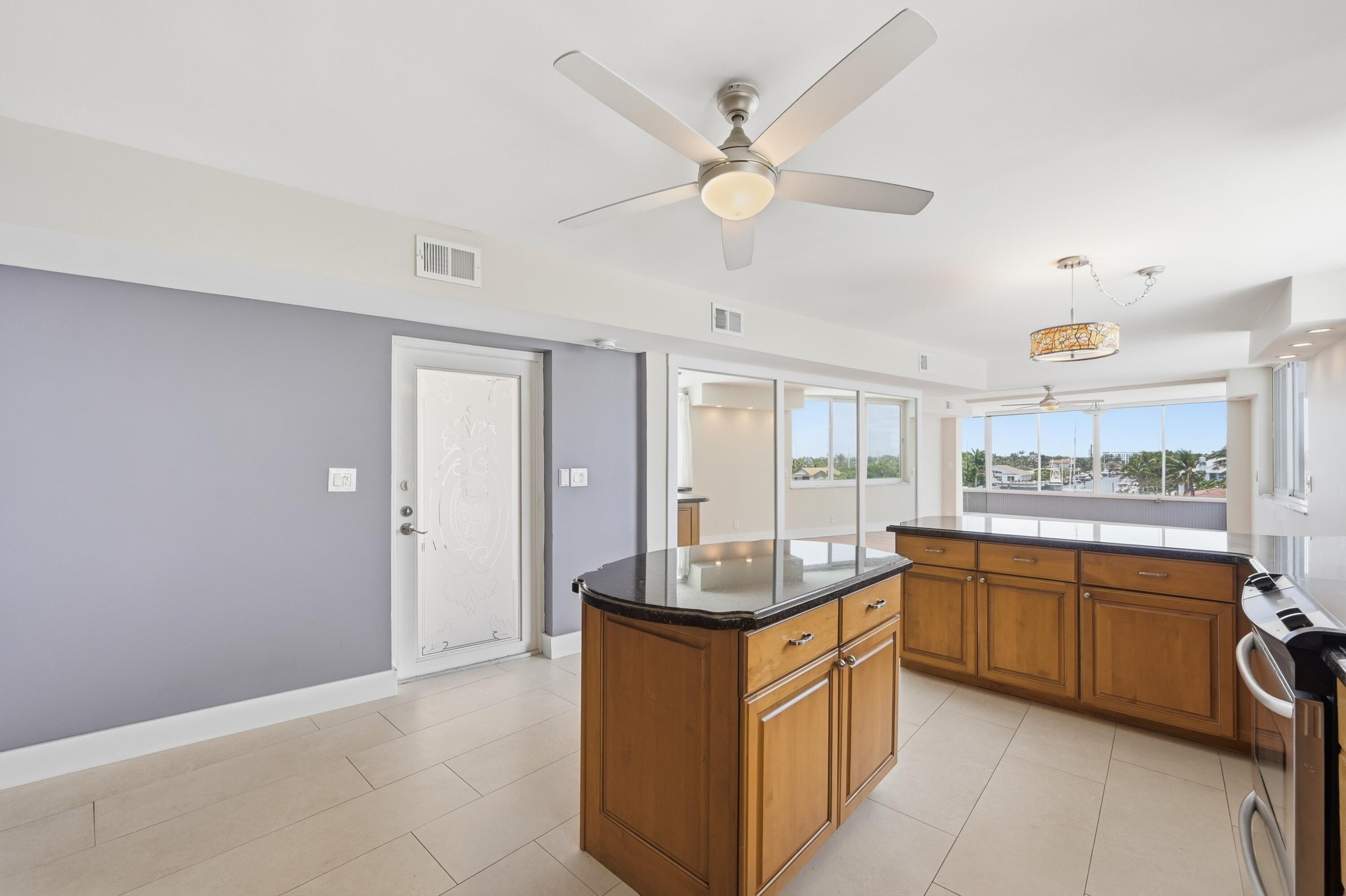 401 North Riverside Drive, Unit 408 Pompano Beach, FL 33062 - Photo 8 of 38 09_stl_4094