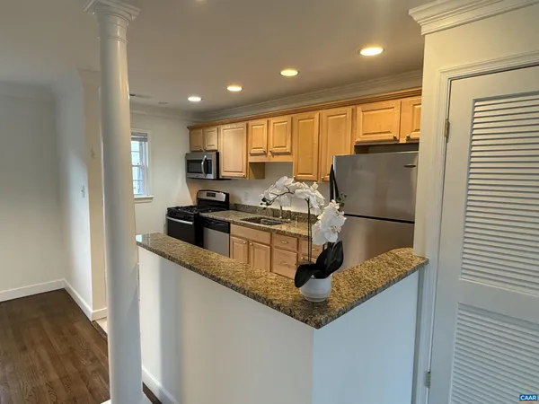 $289,000 | 2404 Barracks Court, Unit 4, Charlottesville, VA 22901