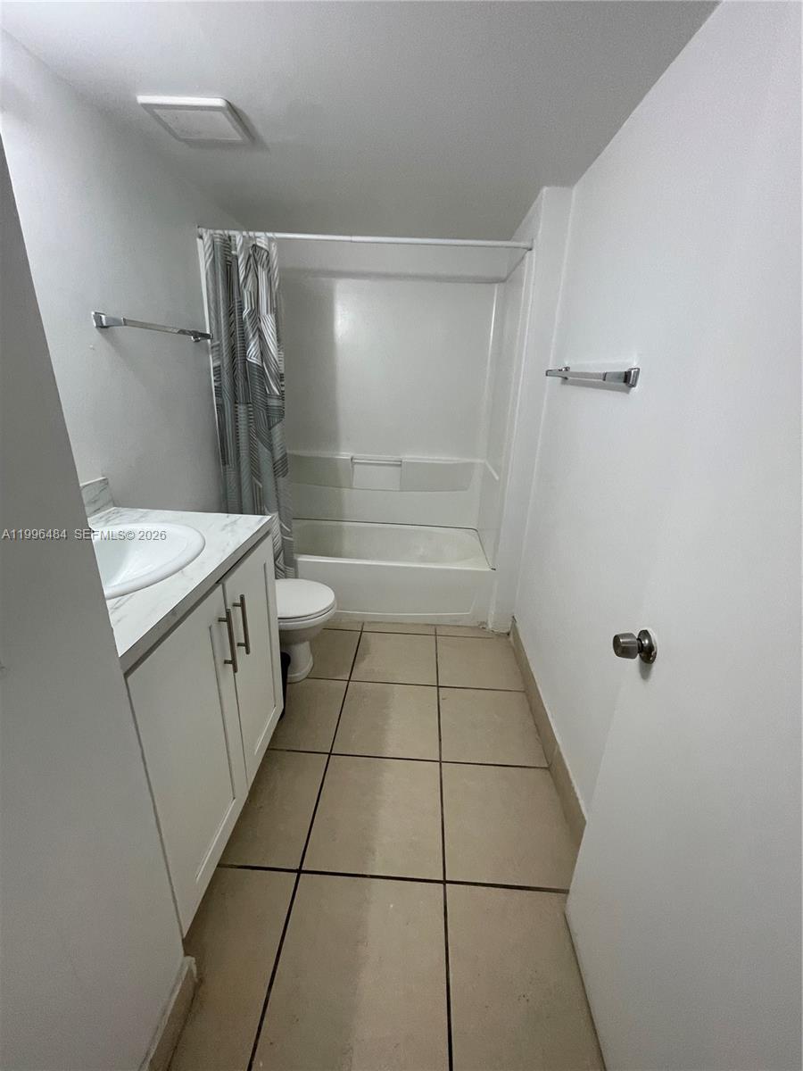 14902 Southwest 82nd Lane, Unit 13102 Miami, FL 33193 - Photo 14 of 24
