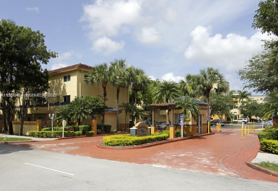 14902 Southwest 82nd Lane, Unit 13102 Miami, FL 33193 - Photo 2 of 24
