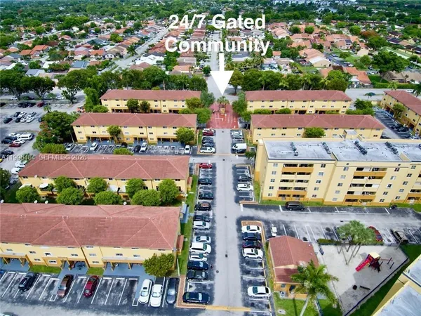 $2,300 | 14902 Southwest 82nd Lane, Unit 13102, Miami, FL 33193
