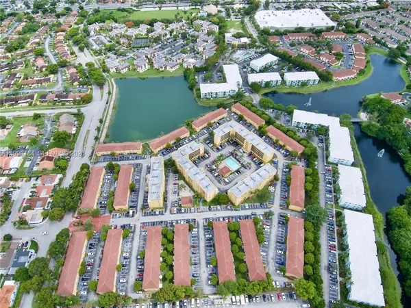 $2,300 | 14902 Southwest 82nd Lane, Unit 13102, Miami, FL 33193