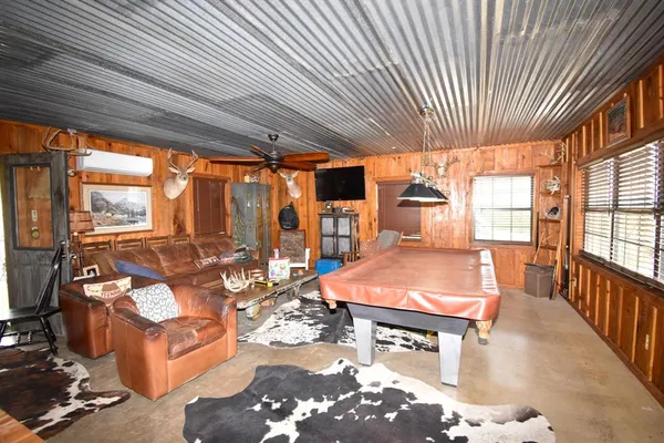 $1,835,470 | 3408 Cr 312 Voss Tx 76888, Voss, TX 76888