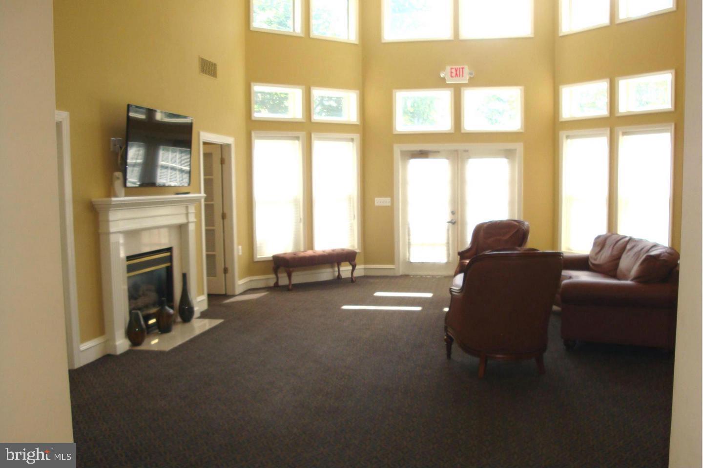 5573 Seminary Road, Unit 103 Falls Church, VA 22041 - Photo 34 of 35 Gallery Image 34
