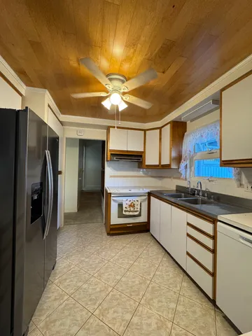 $795,000 | 1088 Apono Place, Hilo, HI 96720