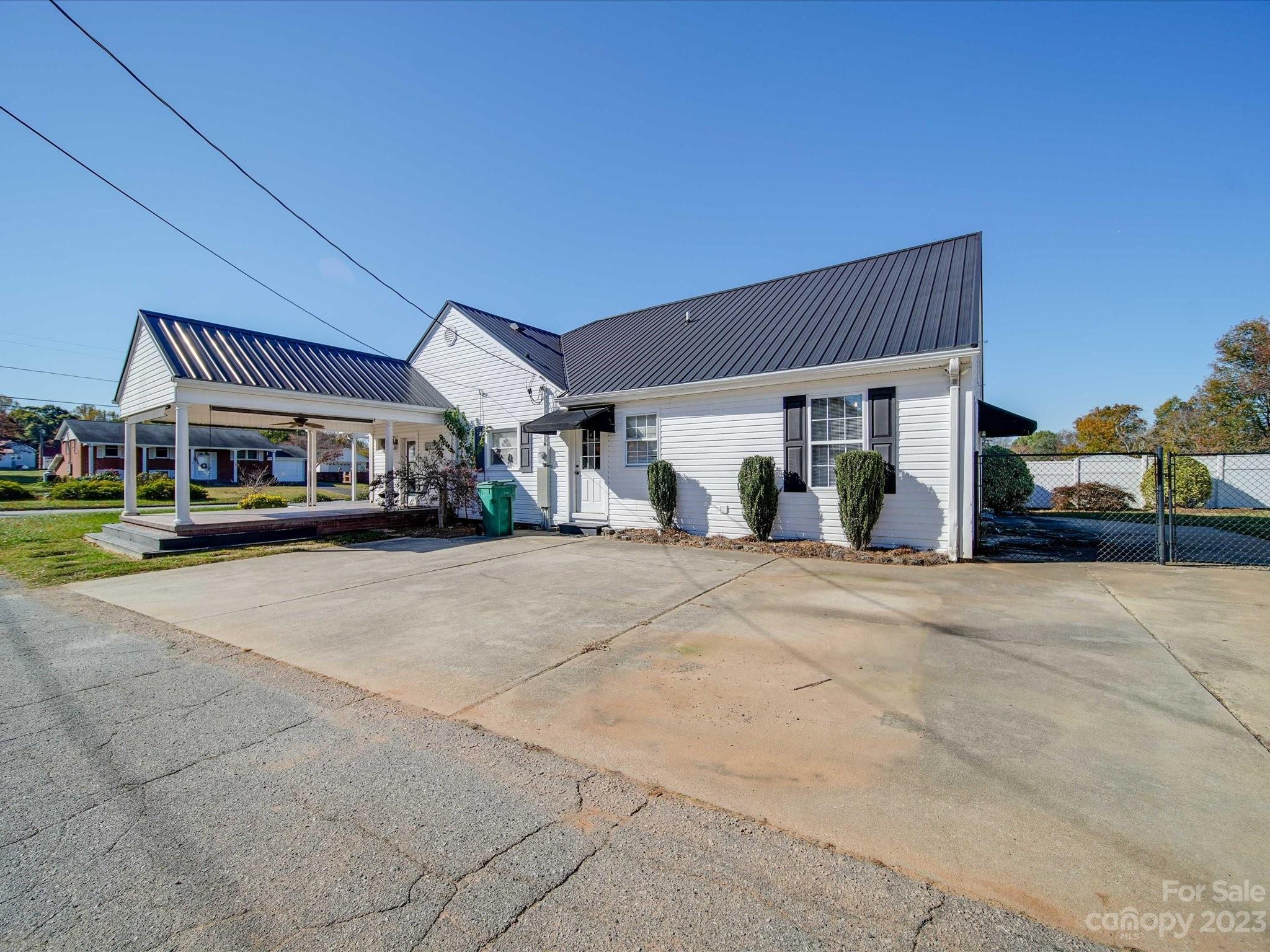 2002 Raney Street Faith, NC 28146 - Photo 6 of 36 Gallery Image 6