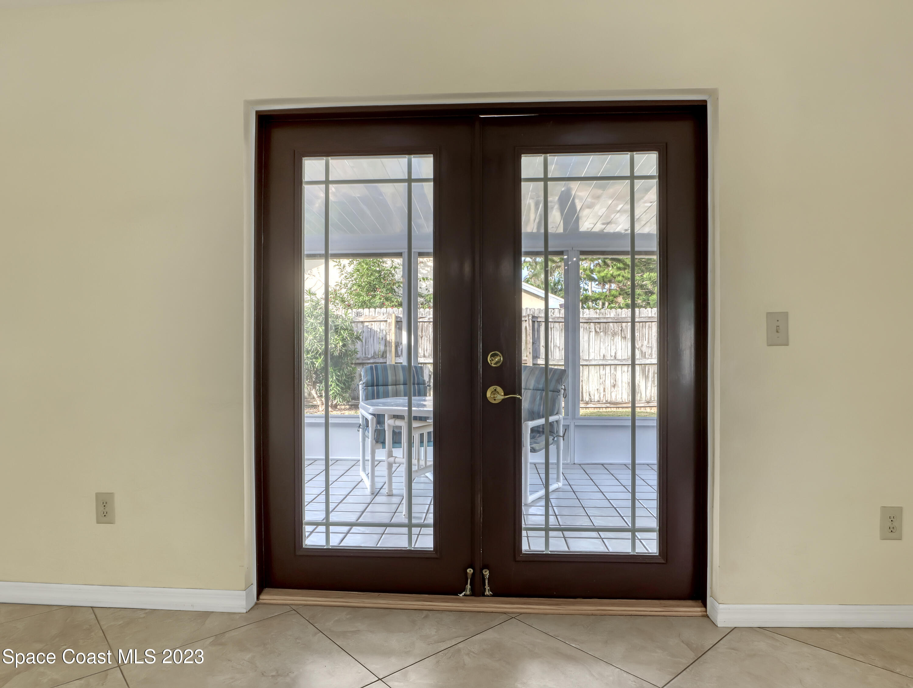 204 Ocean View Lane Indialantic, FL 32903 - Photo 15 of 30 204 Ocean View (13)