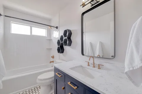 $499,900 | 8613 Glen Canyon Drive, Round Rock, TX 78681