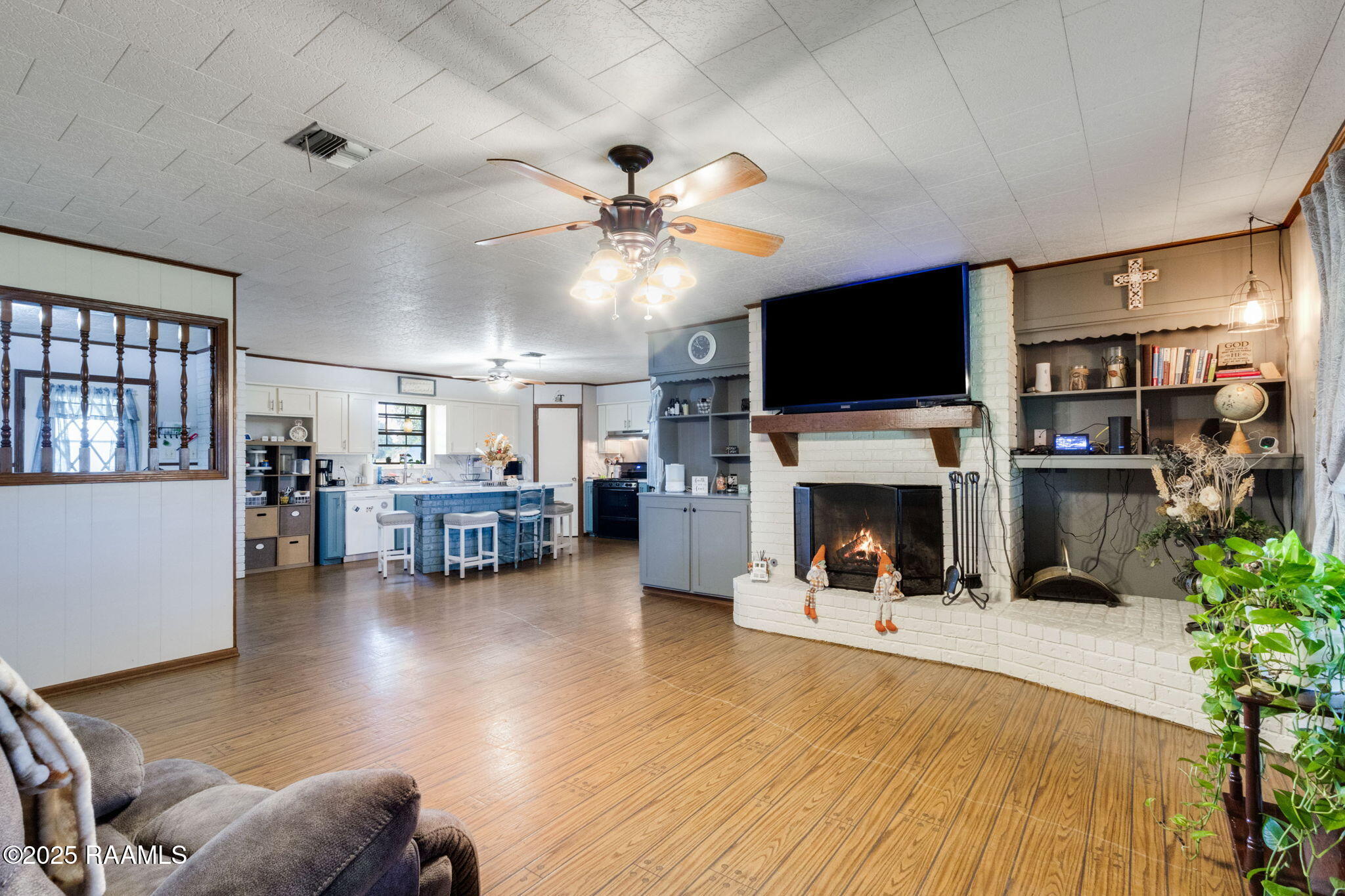 795 Belaire Cove Road Ville Platte, LA 70586 - Photo 7 of 20 Living Area