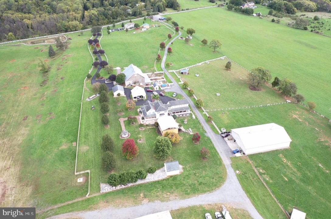 590 Carlyle Road Martinsburg, WV 25404 - Photo 11 of 94