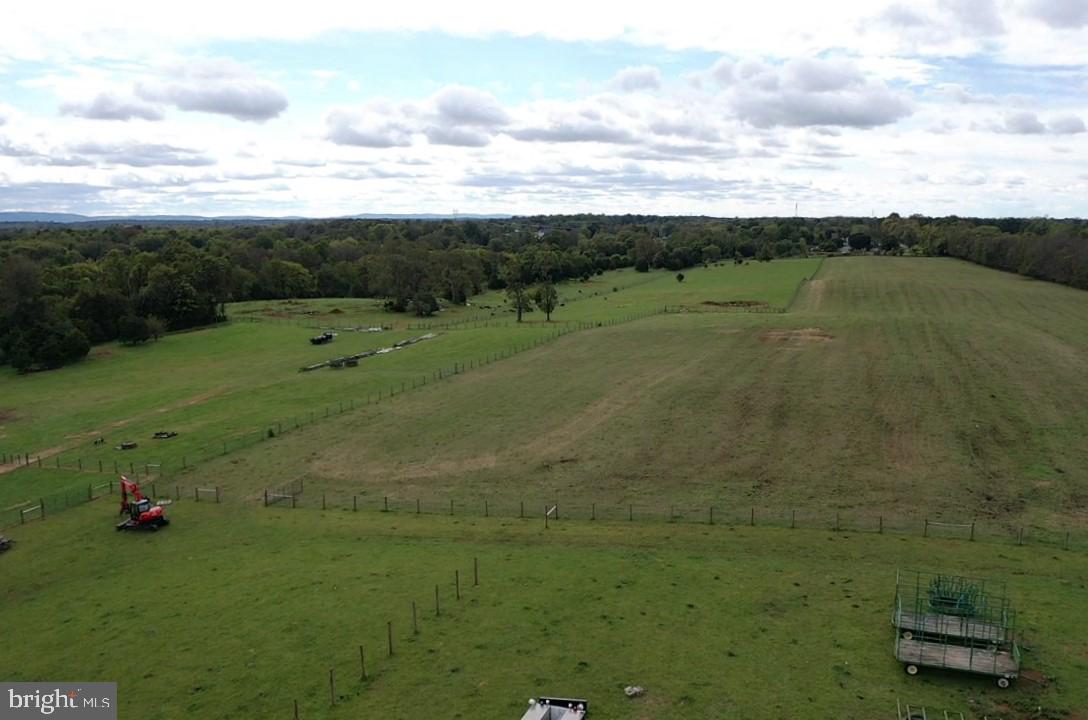 590 Carlyle Road Martinsburg, WV 25404 - Photo 15 of 94