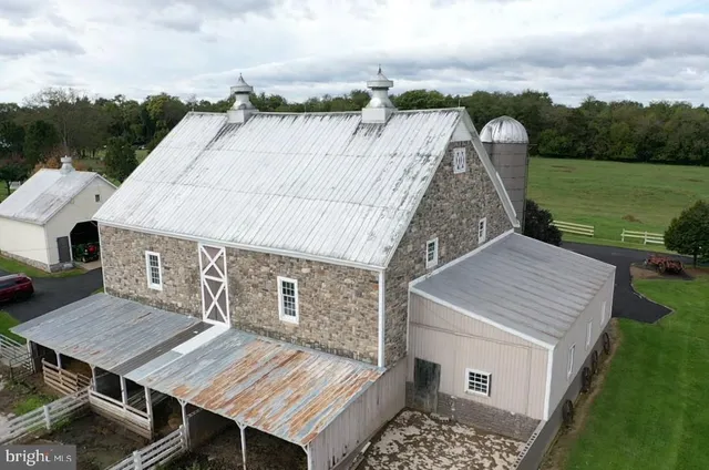 $2,900,000 | 590 Carlyle Road, Martinsburg, WV 25404