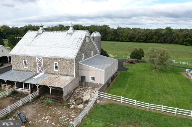 $2,900,000 | 590 Carlyle Road, Martinsburg, WV 25404