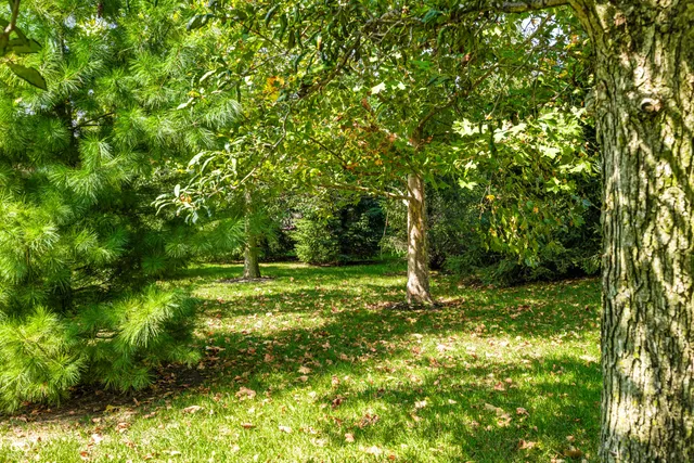 $949,900 | 1675 Devonshire Drive, Seymour, IN 47274