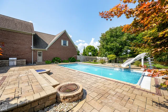 $949,900 | 1675 Devonshire Drive, Seymour, IN 47274