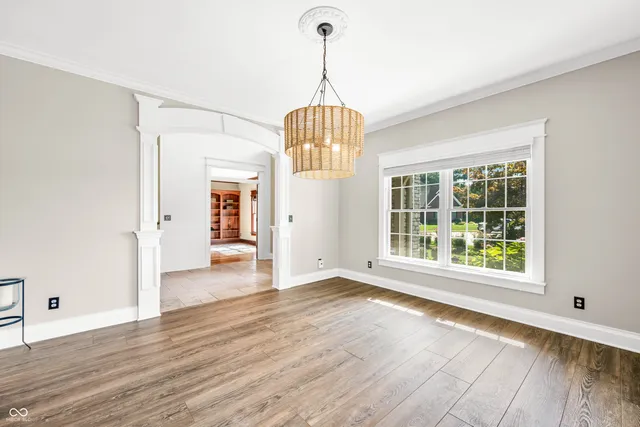 $949,900 | 1675 Devonshire Drive, Seymour, IN 47274