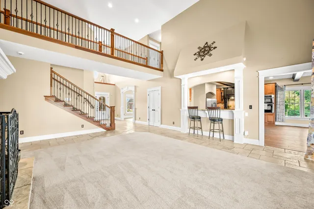 $949,900 | 1675 Devonshire Drive, Seymour, IN 47274