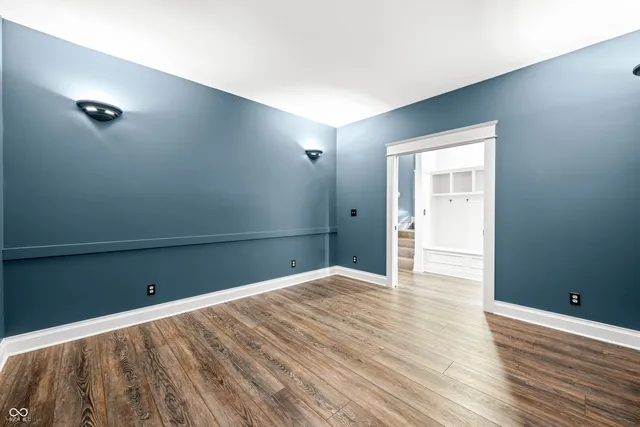 $949,900 | 1675 Devonshire Drive, Seymour, IN 47274