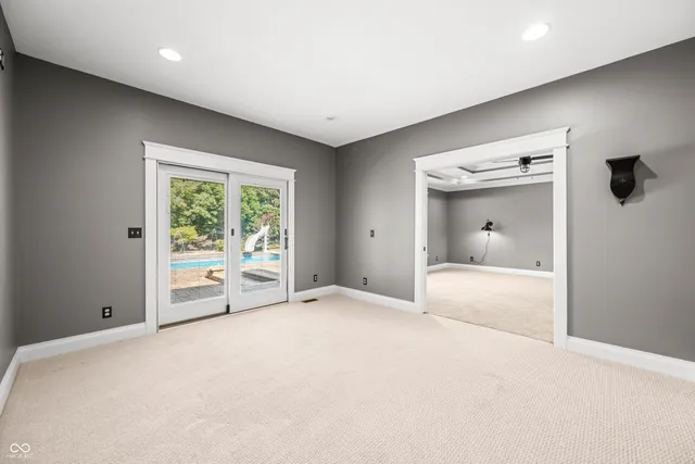 $949,900 | 1675 Devonshire Drive, Seymour, IN 47274