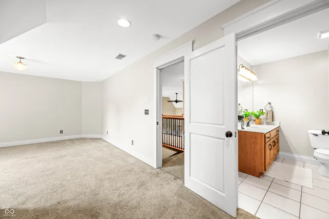 $949,900 | 1675 Devonshire Drive, Seymour, IN 47274