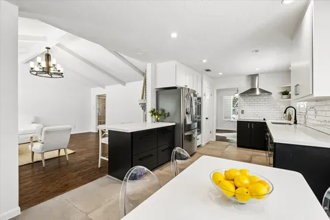 $669,000 | 10618 Bordley Drive, Houston, TX 77042