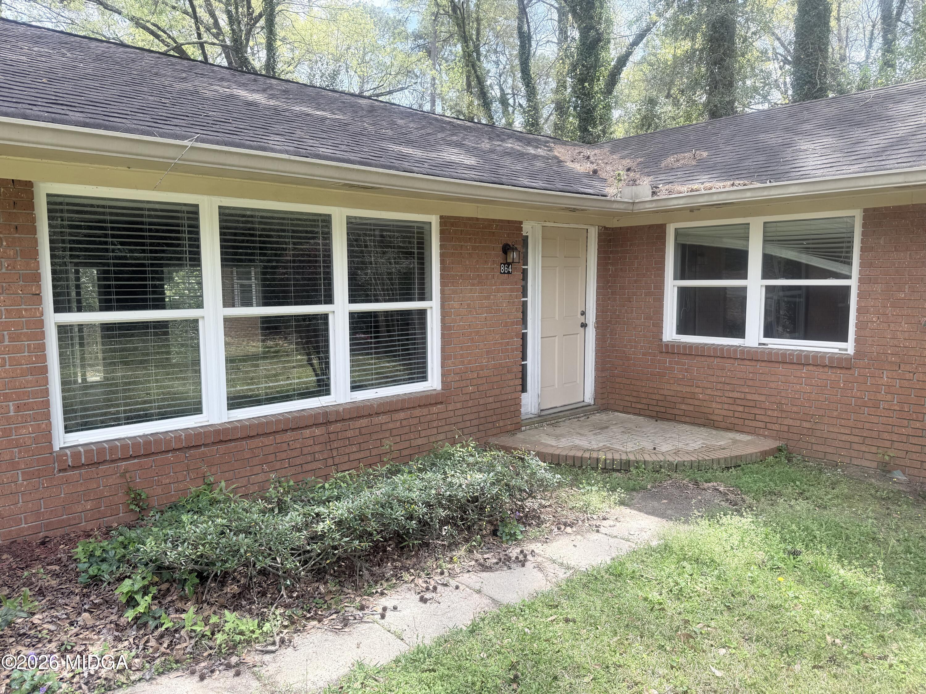 864 Windsor Road Macon, GA 31204 - Photo 3 of 23 IMG_3545