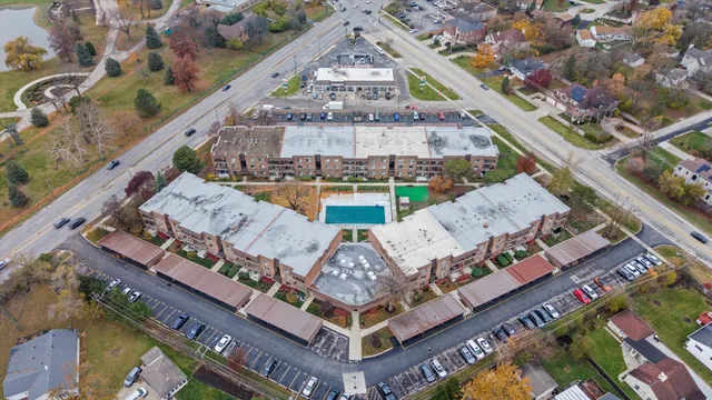 $225,000 | 3615 East Central Road, Unit 101, Des Plaines, IL 60025