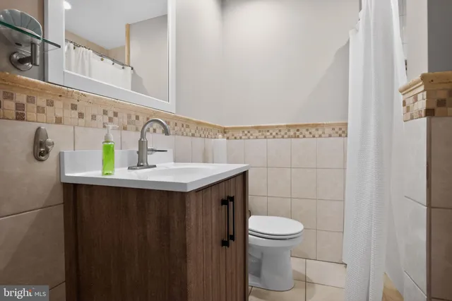 $449,000 | 2415 Chestnut Hill Drive, Cinnaminson, NJ 08077