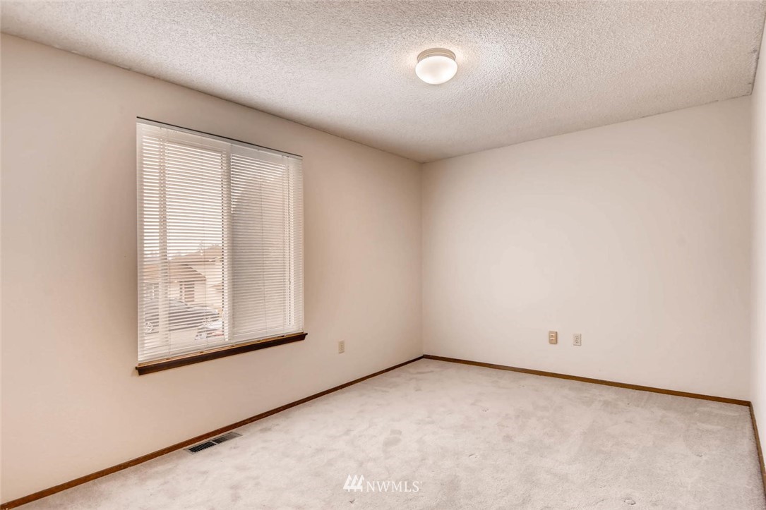 15417 Southeast 176th Place Renton, WA 98058 - Photo 18 of 21 Gallery Image 18