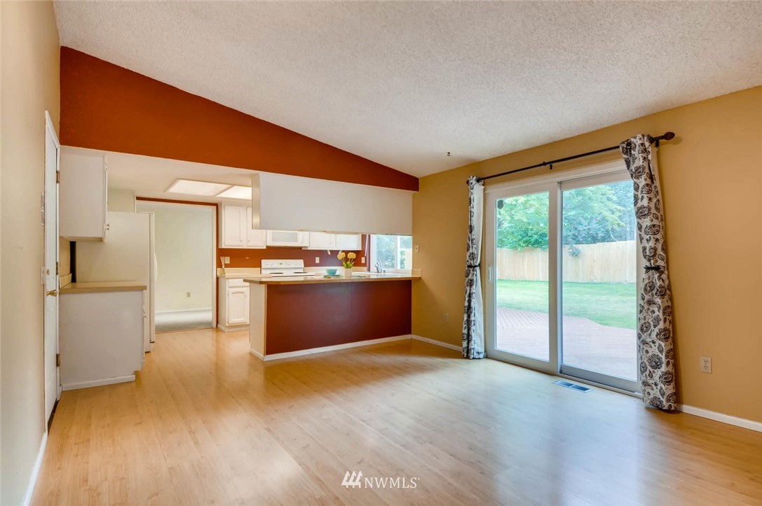 15417 Southeast 176th Place Renton, WA 98058 - Photo 10 of 21 Gallery Image 10