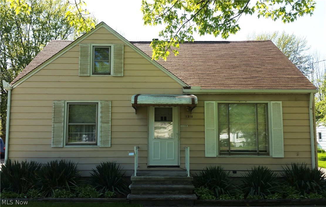 1310 Root Road Lorain, OH 44052 - Photo 1 of 29 Gallery Image 1