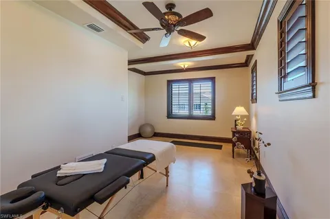 $6,950,000 | 200 South Golf Drive, Naples, FL 34102