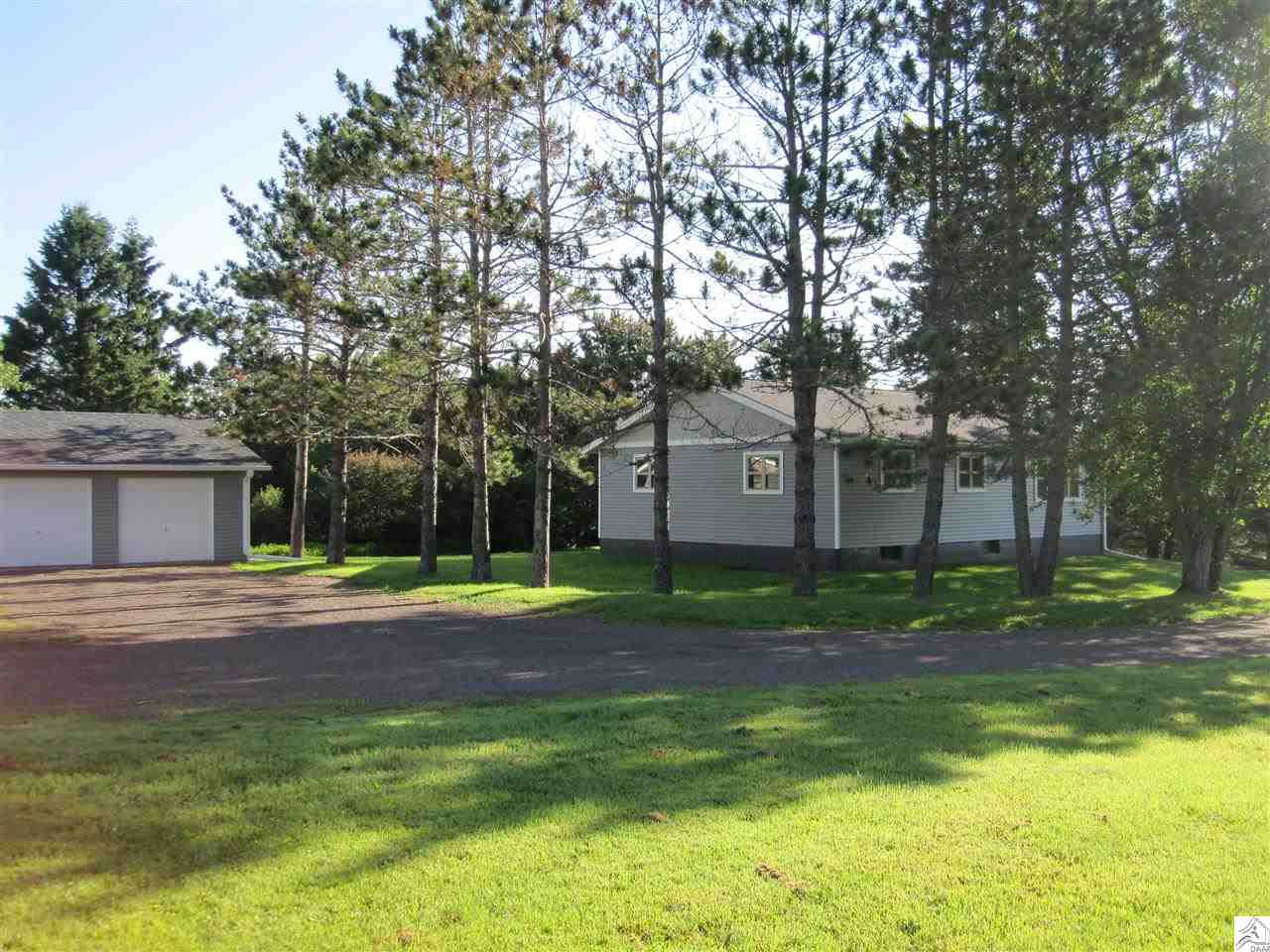 5205 Arnold Road Duluth, MN 55803 - Photo 1 of 17
