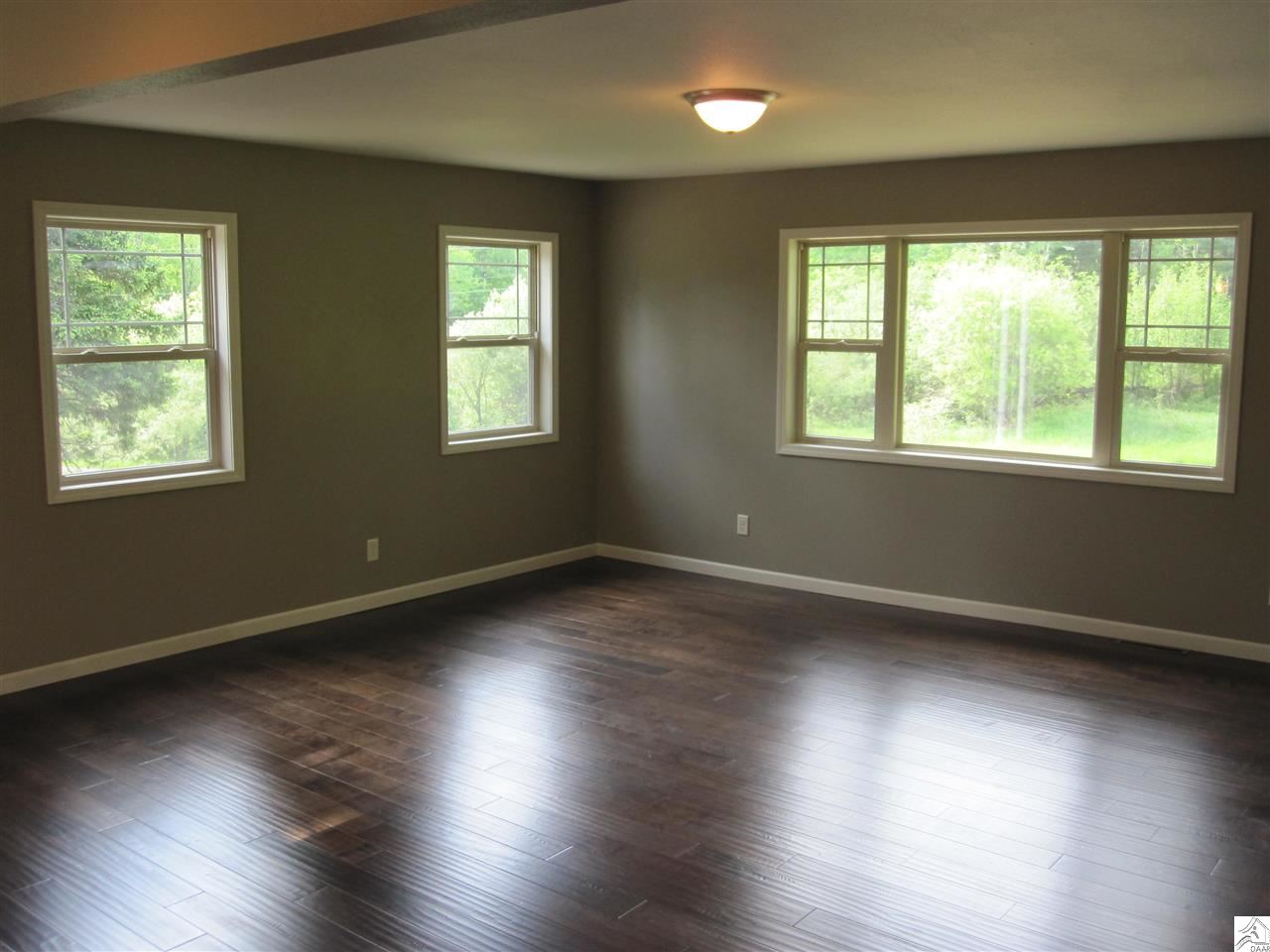 5205 Arnold Road Duluth, MN 55803 - Photo 7 of 17