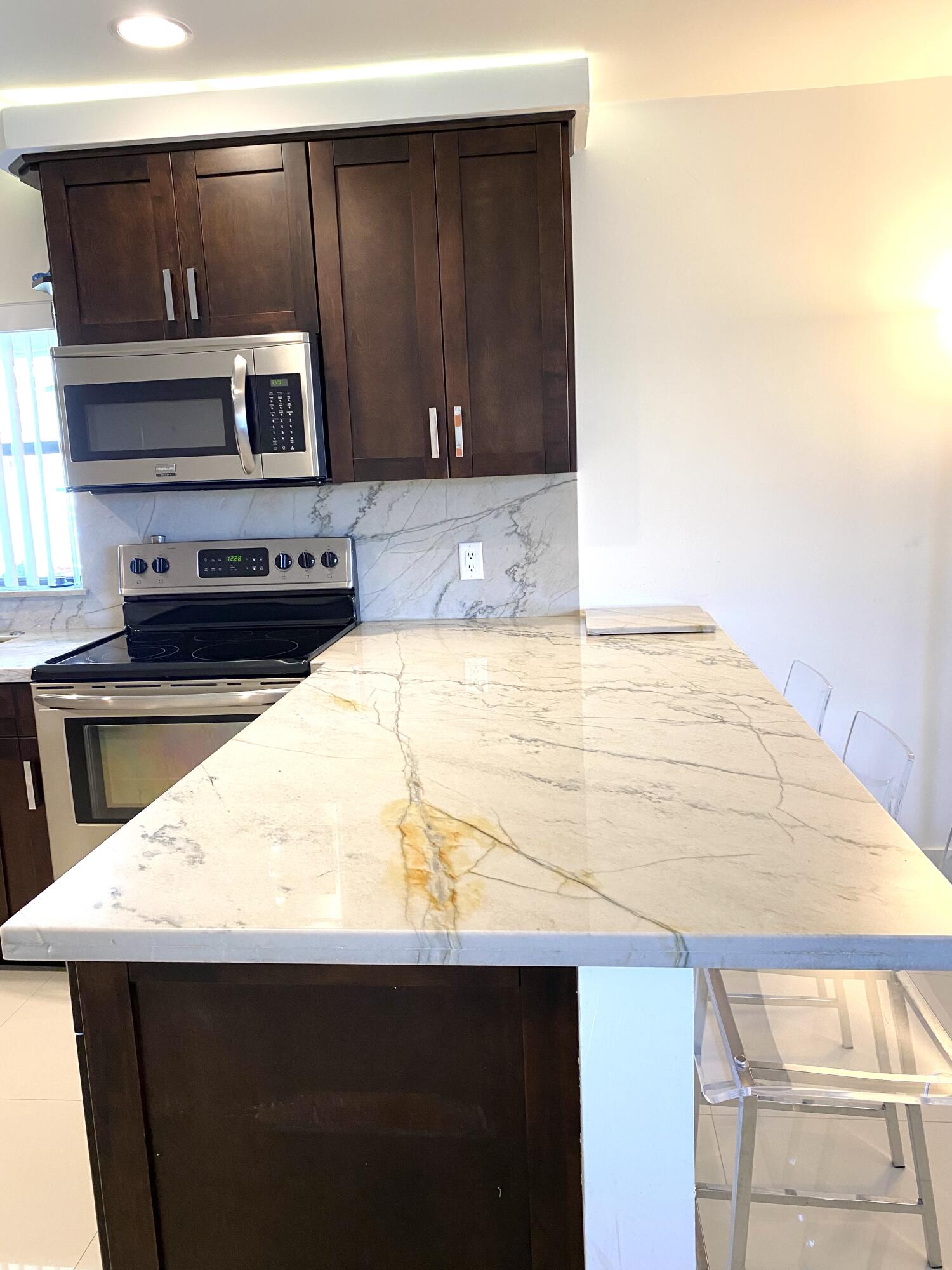 5875 Glenbrook Drive Boca Raton, FL 33433 - Photo 4 of 29 O - 5875 Glenbrook Dr