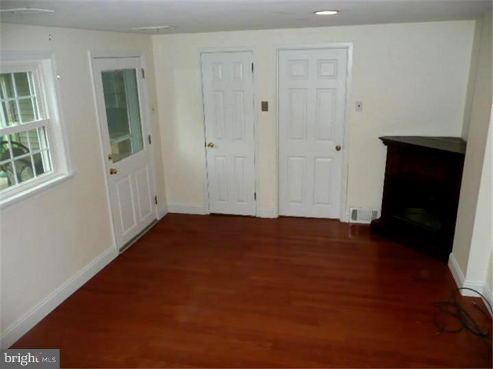223 Overlook Road Ambler, PA 19002 - Photo 14 of 25 Family Room
