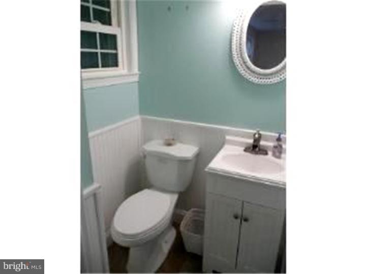 223 Overlook Road Ambler, PA 19002 - Photo 16 of 25 Bathroom