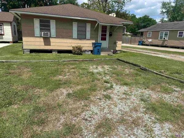$950 | 334 Maryland Avenue, Port Allen, LA 70767