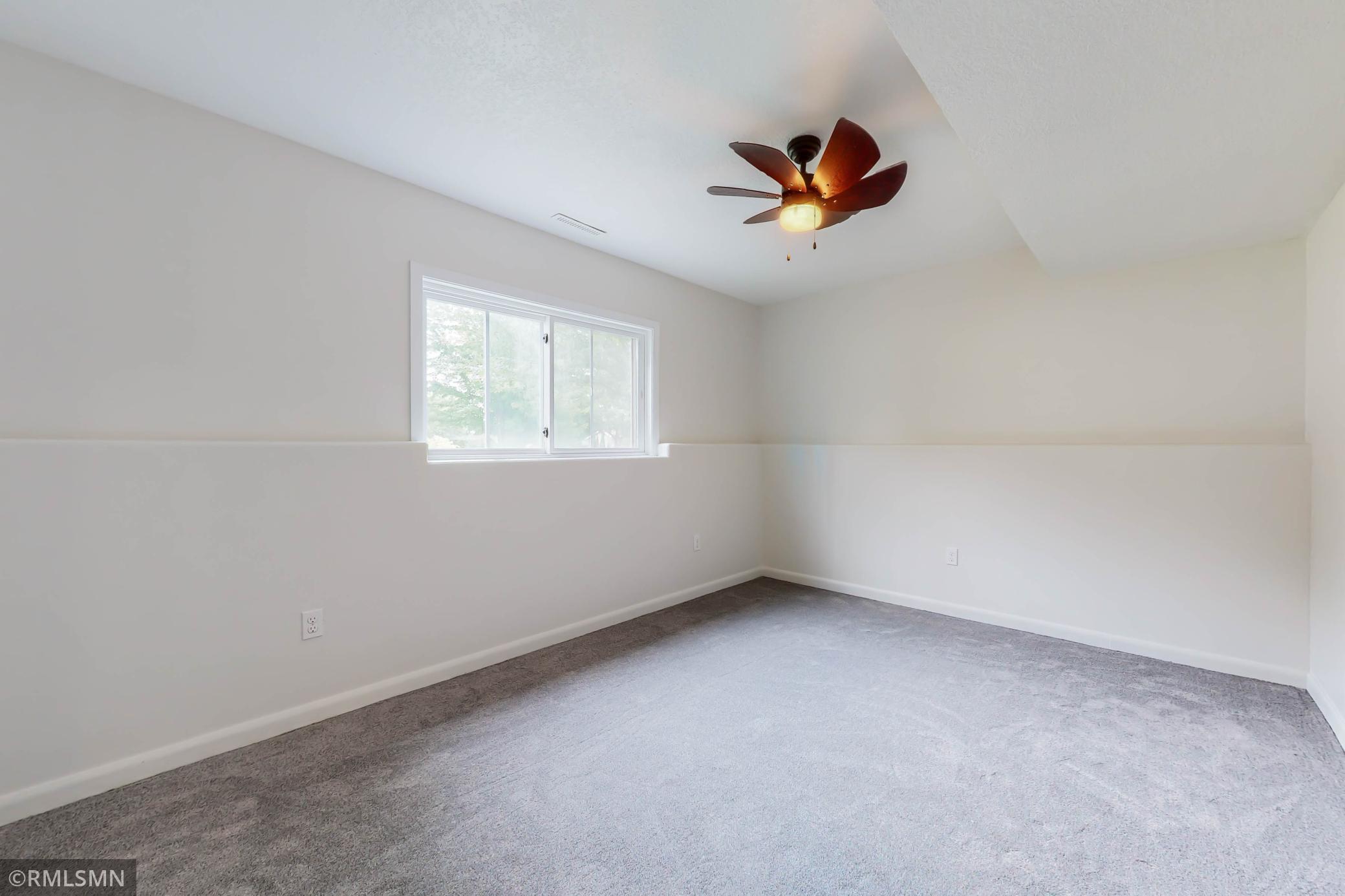 4438 9th Street Northwest Rochester, MN 55901 - Photo 17 of 24
