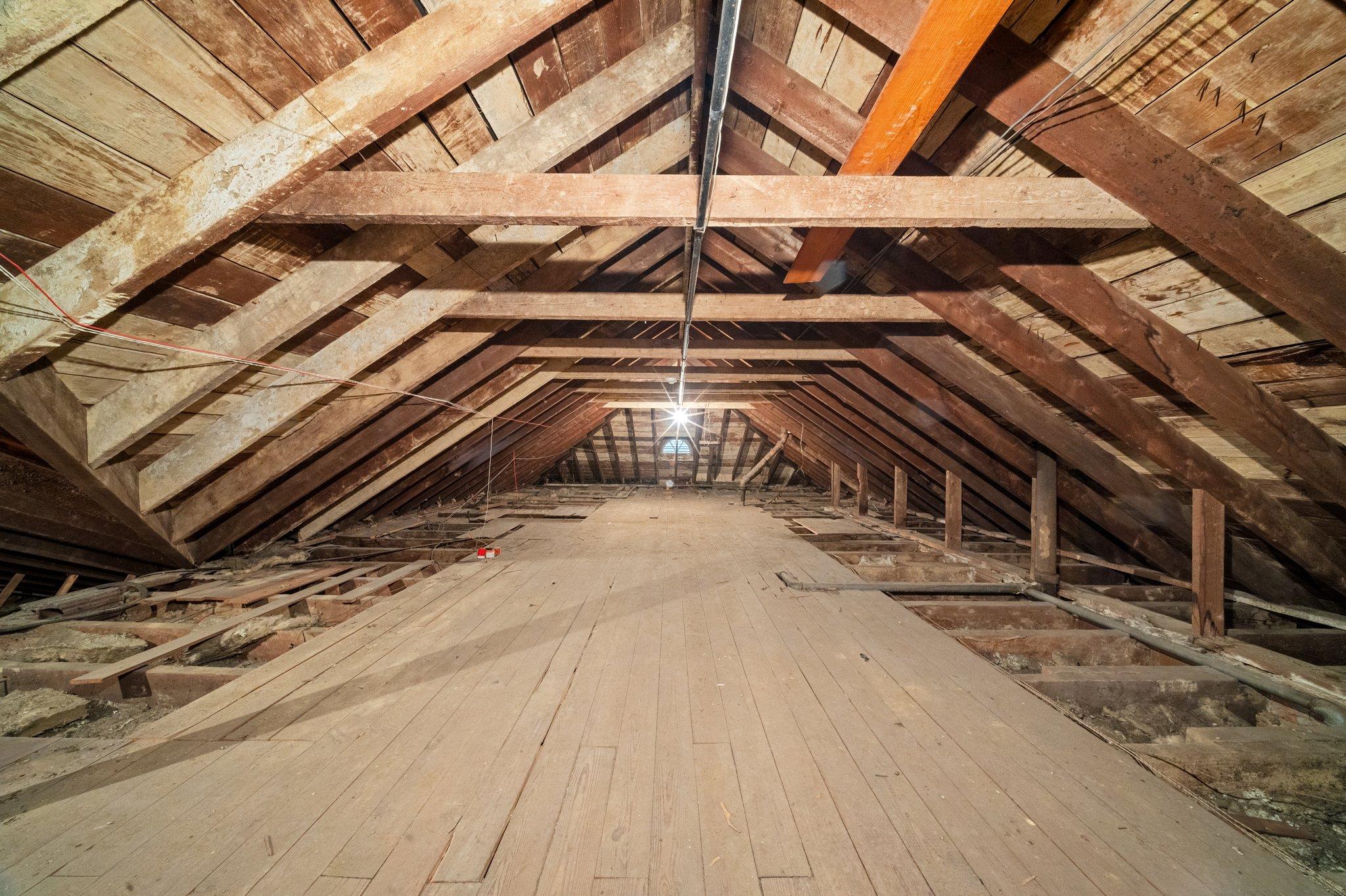 10-08 Shore Road Queens, NY 11363 - Photo 34 of 47 a view of a backyard of a house