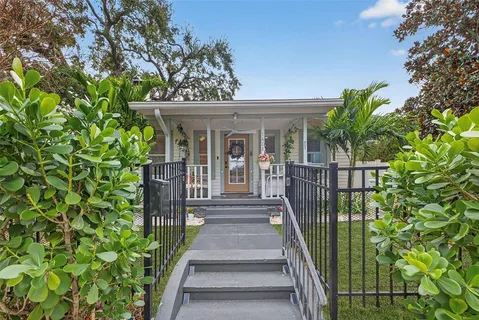 $695,000 | 140 20th Avenue North, St. Petersburg, FL 33704