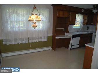 673 Buchert Road Pottstown, PA 19464 - Photo 4 of 12 Gallery Image 4