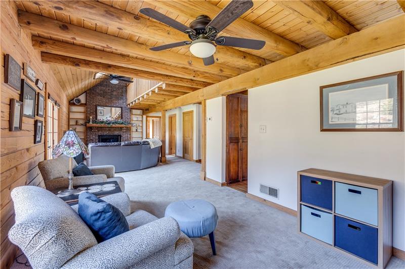 171 Davis Road Valencia, PA 16059 - Photo 9 of 25 Huge Great Room with brand new carpeting in February 2020.