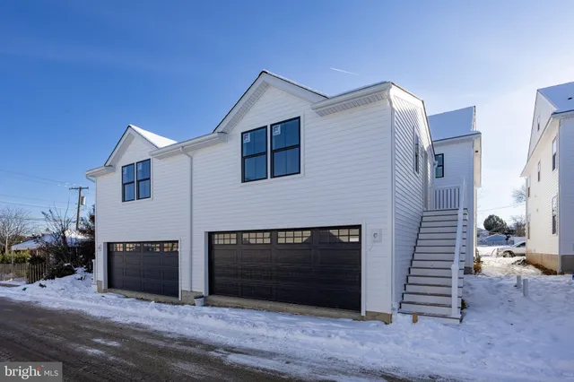 $1,100,000 | 453 East Franklin Street, Media, PA 19063