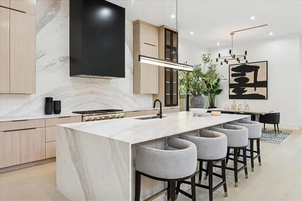 $2,249,000 | 7111 Coronado Avenue, Dallas, TX 75214