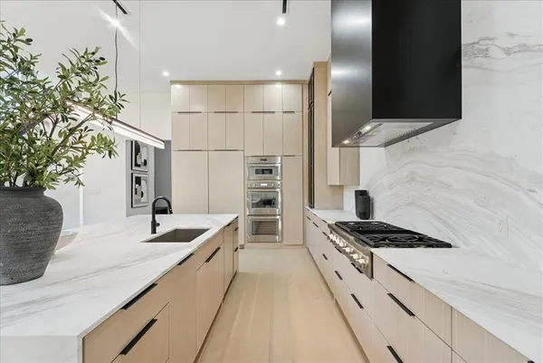 $2,249,000 | 7111 Coronado Avenue, Dallas, TX 75214