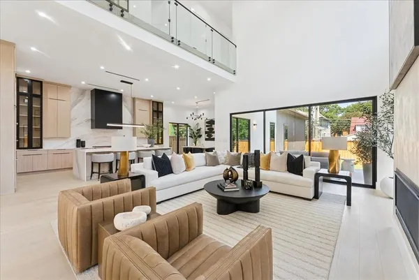 $2,249,000 | 7111 Coronado Avenue, Dallas, TX 75214