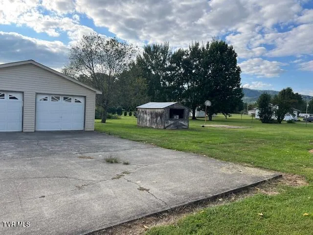 $149,900 | 372 Jackson Lane, Mountain City, TN 37683